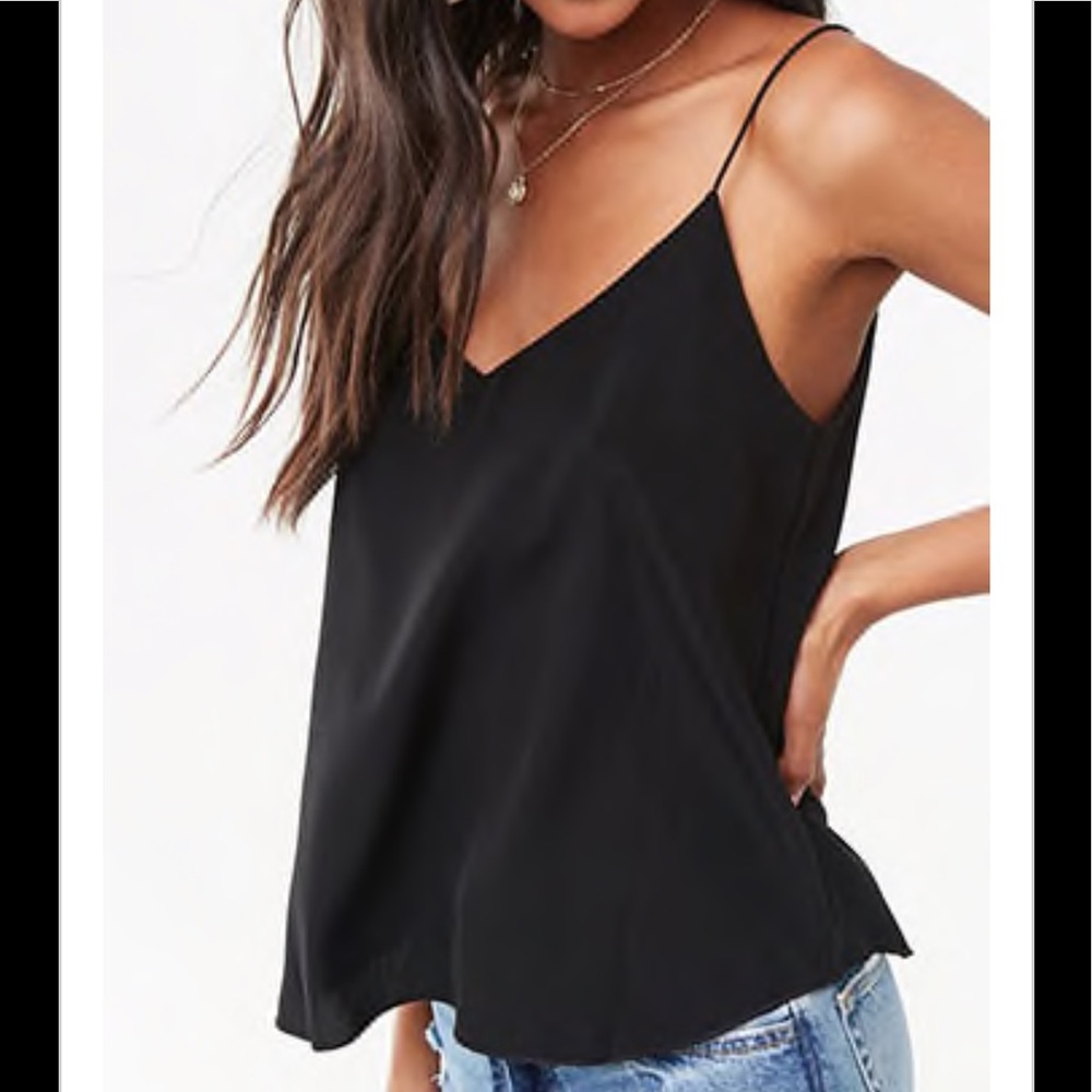 Relaxed V-neck cami